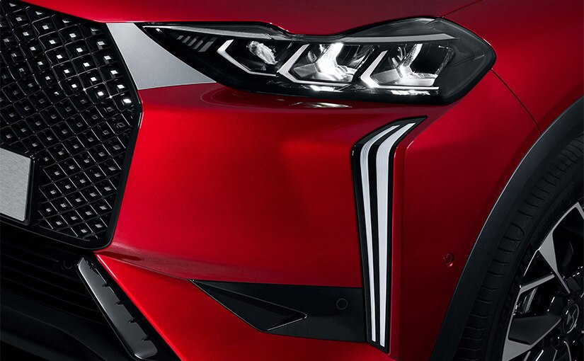 DS 3 E-Tense, ліва фара